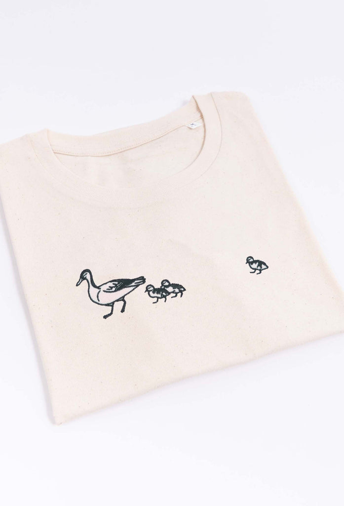 family of ducks unisex cropped t-shirt Big Wild Thought