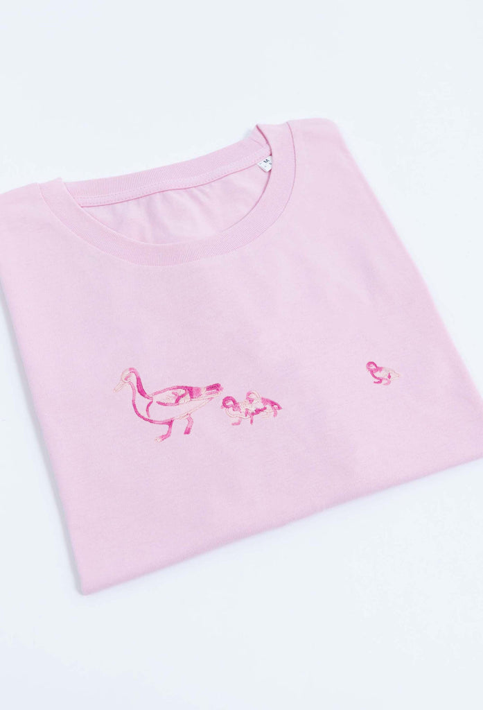 family of ducks unisex cropped t-shirt Big Wild Thought