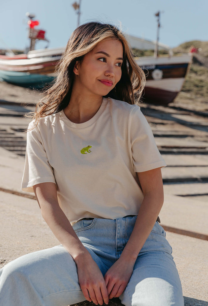 frog womens cropped t-shirt Big Wild Thought