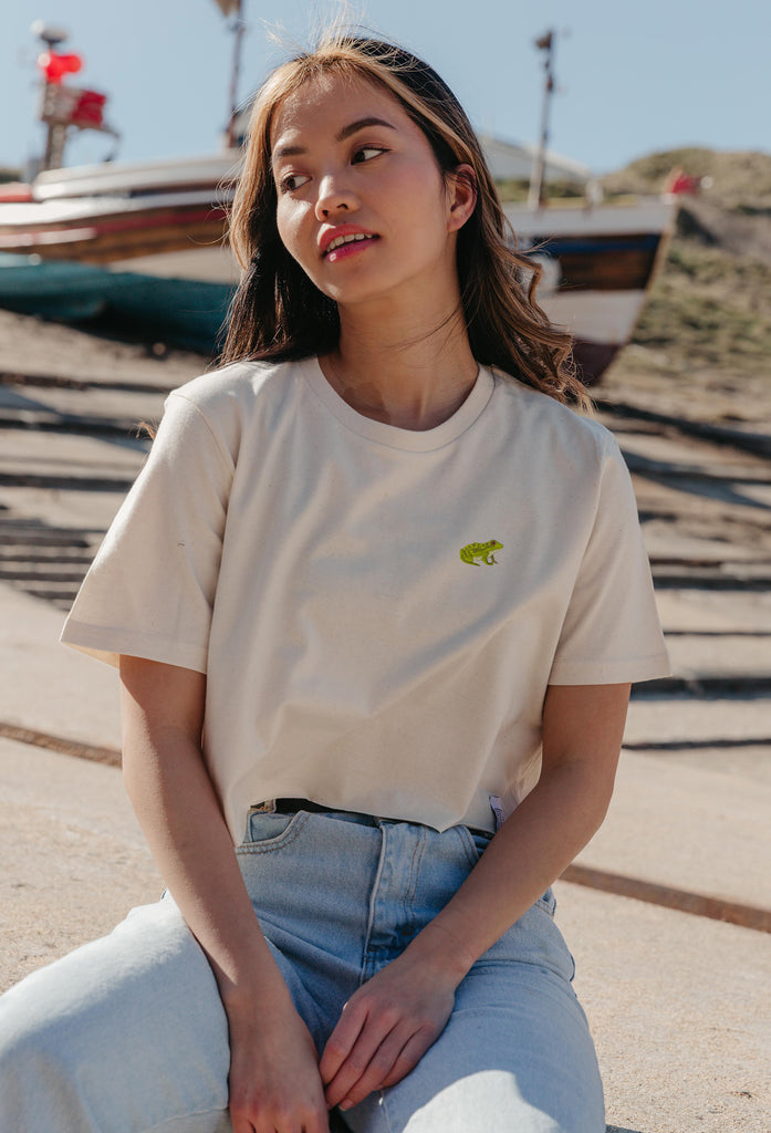 frog womens cropped t-shirt Big Wild Thought