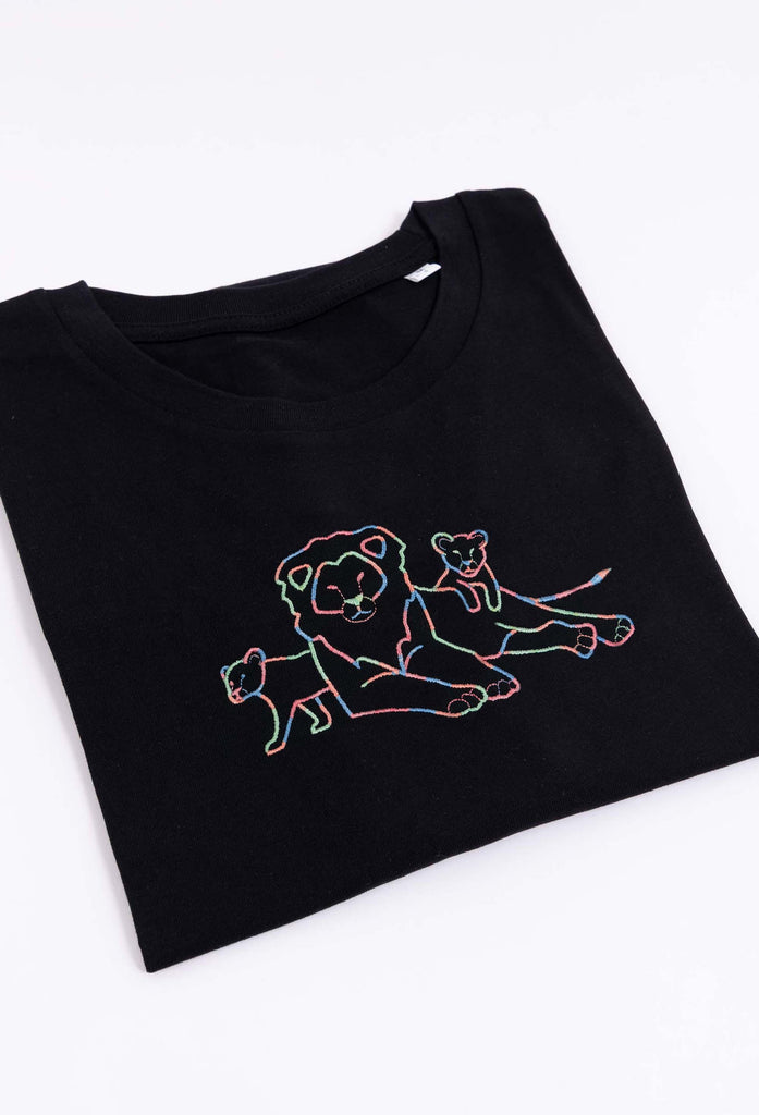 family of lions unisex t-shirt Big Wild Thought