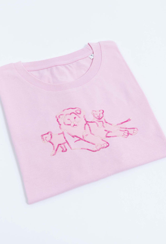 family of lions unisex t-shirt Big Wild Thought
